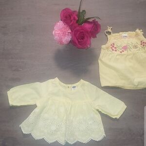 Lot of 3 : Yellow Infant Tops